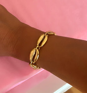 The Beach Girl Bracelet in Gold
