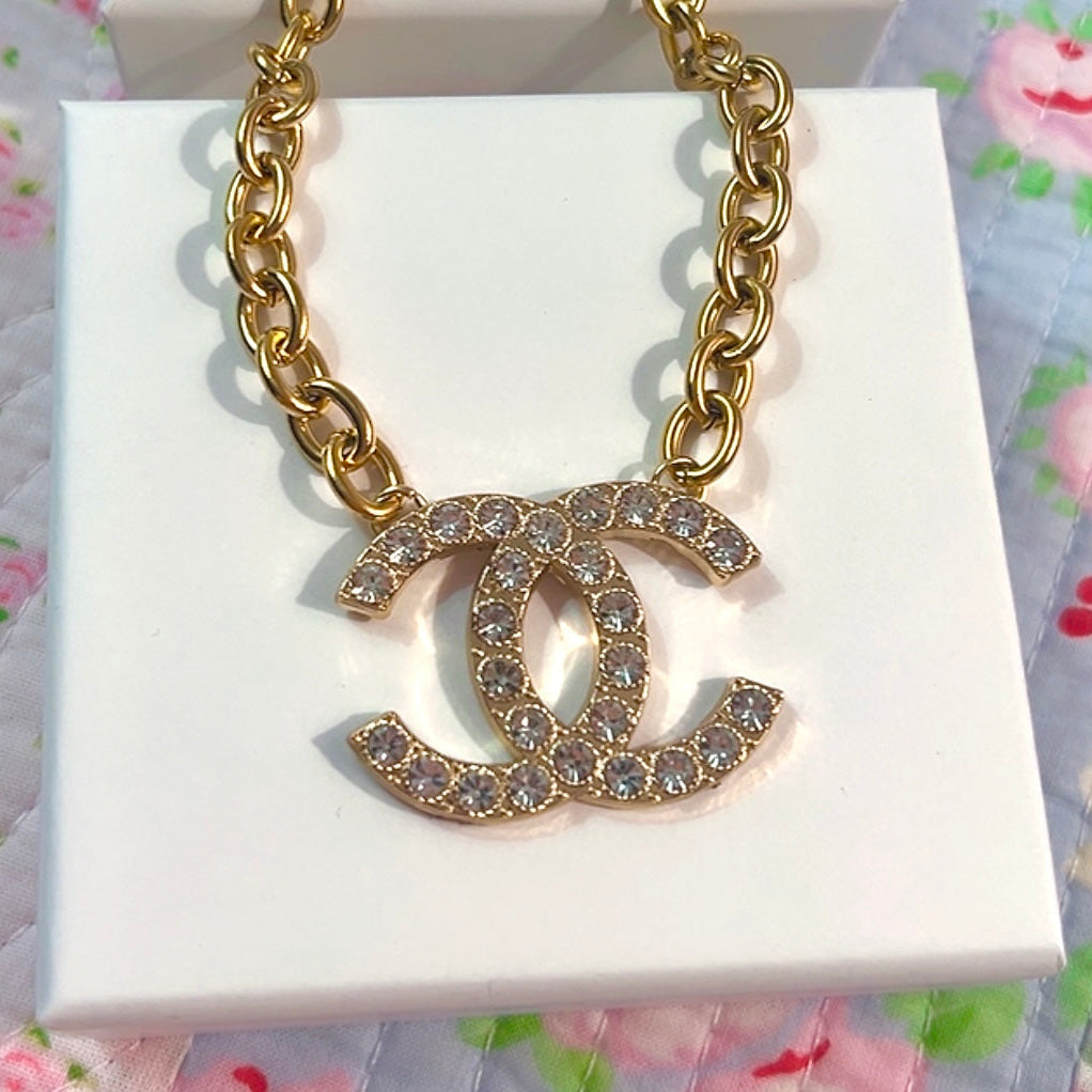 The Chunky Jumbo Pendant Necklace- 2 color options