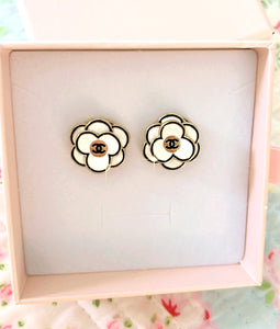 The Camellia Mini Earrings- 2 color options