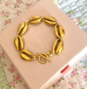 The Beach Girl Bracelet in Gold