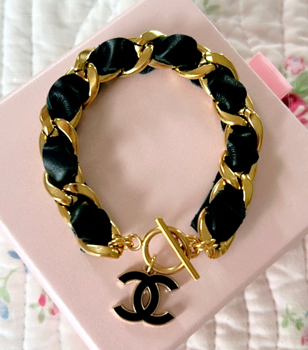 The Leather Bracelet