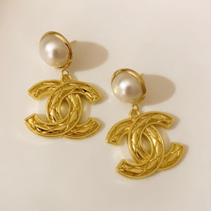 The Quilted Jumbo Earrings in Gold
