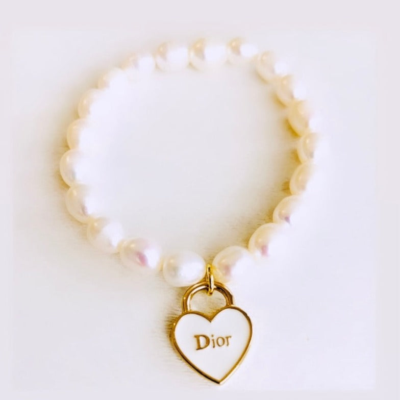 The Dee Dee Heart & Pearl Bracelet in White